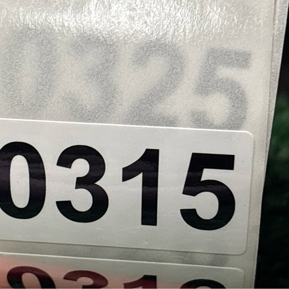 Nike Air VaporMax 2020 Women Size 8.5 Flyknit Black Barely Volt - Picture 12 of 12